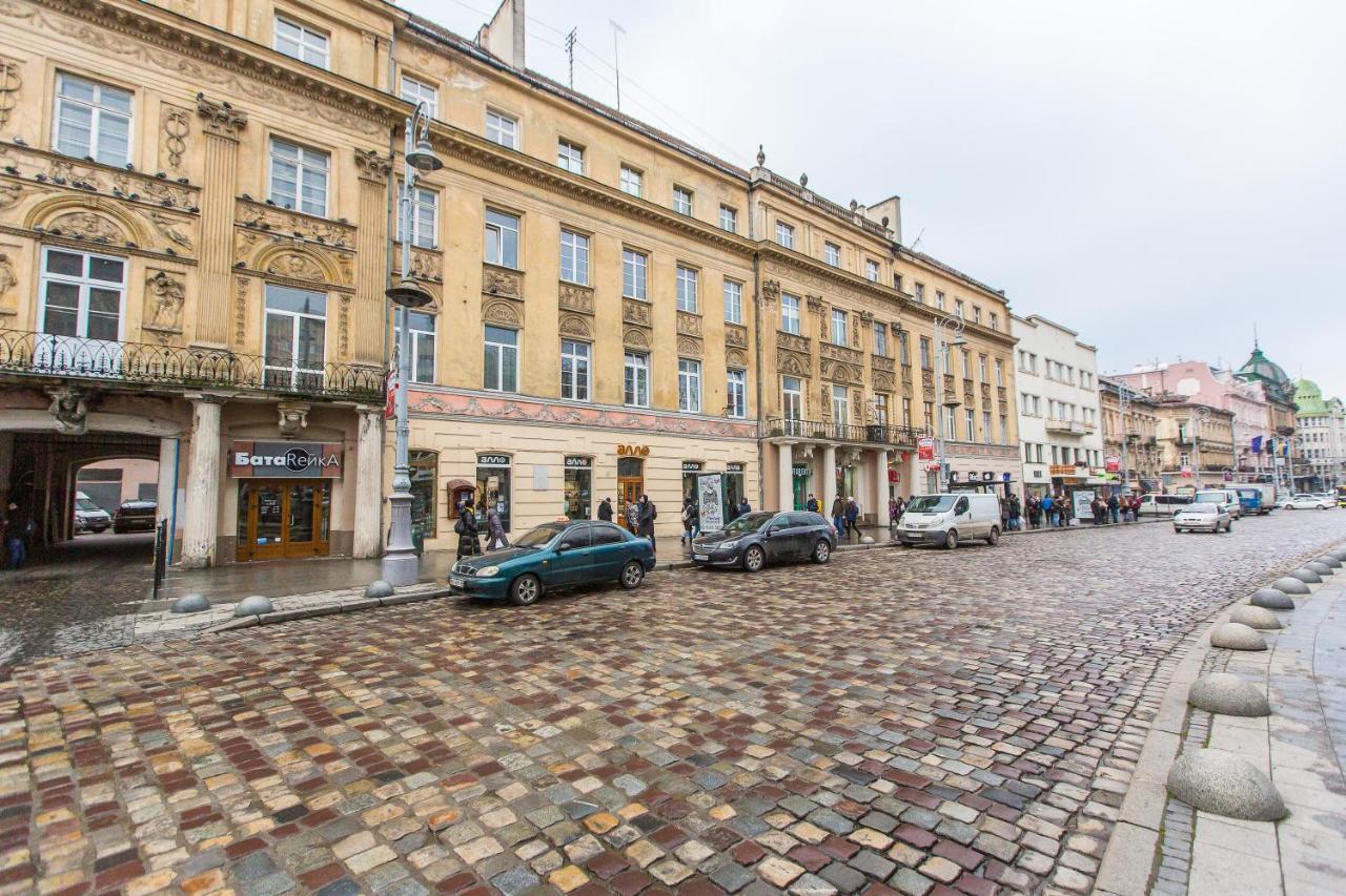 Квартира Подобово В Центрі На Вулиці Проспект Свободи 7 Leópolis Exterior foto